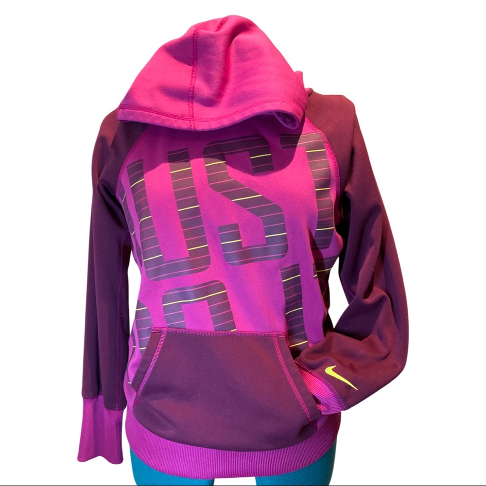 Women’s Nike hoodie size medium